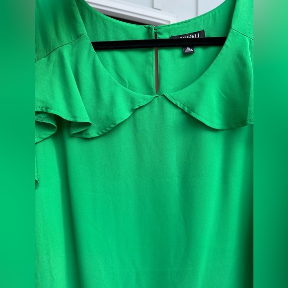 Roz & Ali Tops - BNWT KELLY GREEN ROZ AND ALI COLD SHOULDER BLOUSE XL